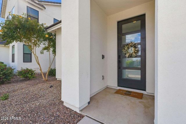 3592 W COBALT Court, San Tan Valley, AZ 85144