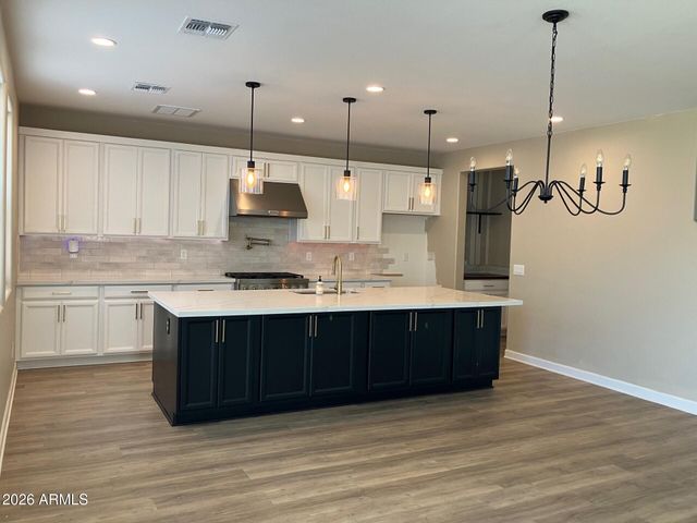 3592 W COBALT Court, San Tan Valley, AZ 85144