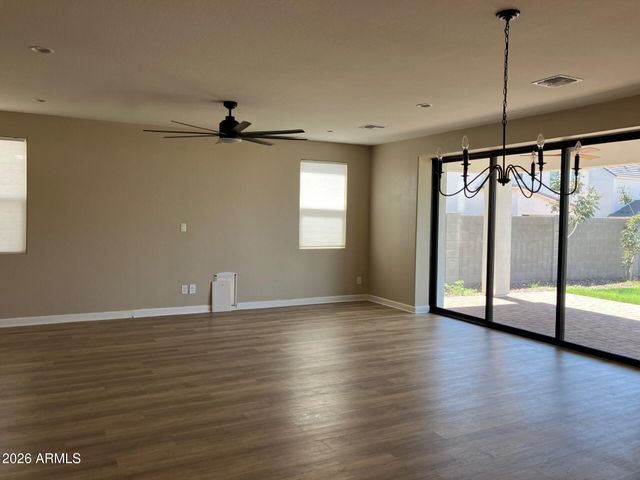 3592 W COBALT Court, San Tan Valley, AZ 85144