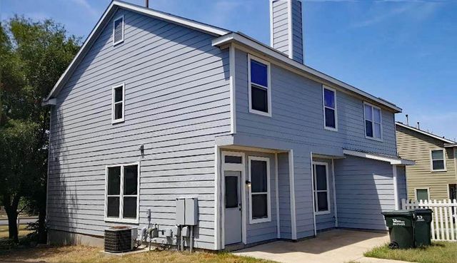 165-A Michaelis RD A, Kyle, TX 78640