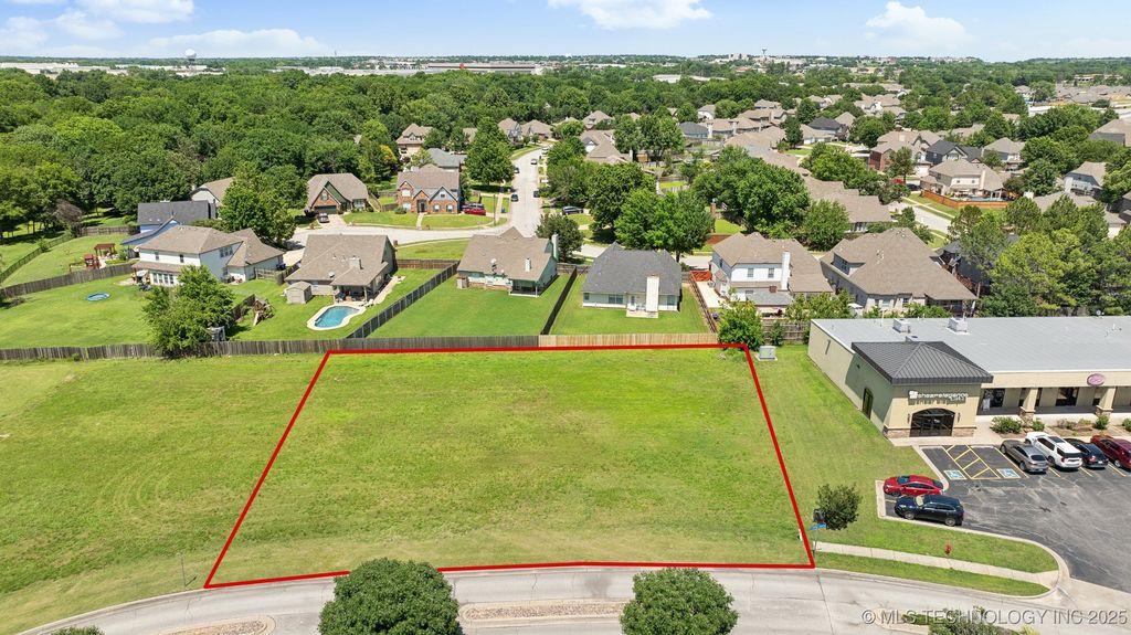 3200 W Lansing Street, Broken Arrow, OK 74012