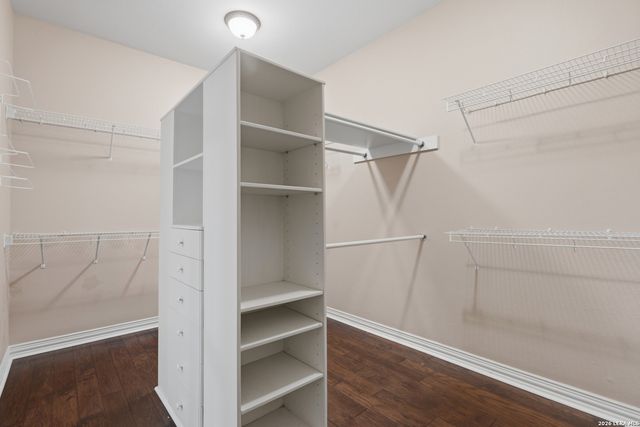 8 Donore Cir, San Antonio, TX 78229