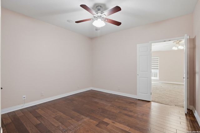8 Donore Cir, San Antonio, TX 78229