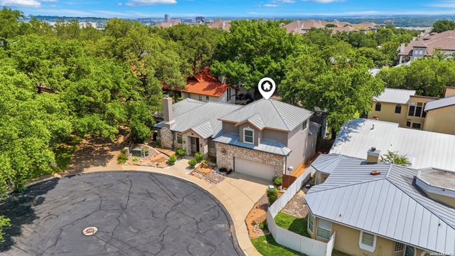 8 Donore Cir, San Antonio, TX 78229