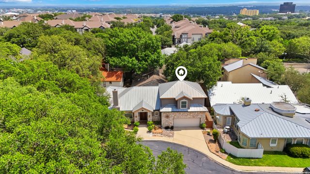 8 Donore Cir, San Antonio, TX 78229