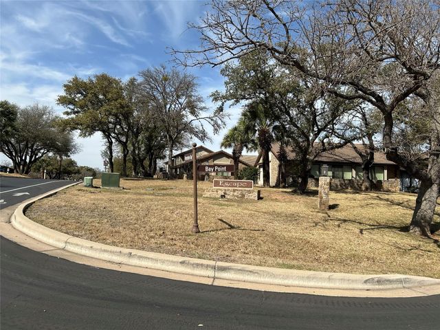 100 Bay Point DR 8, Horseshoe Bay, TX 78657