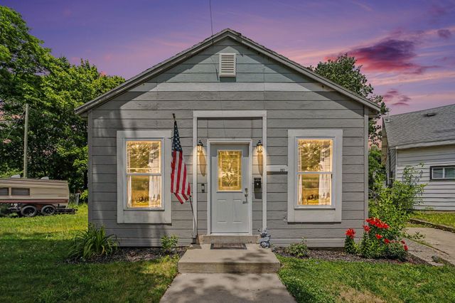 307 E Telegraph Street, Dowagiac City, MI 49047