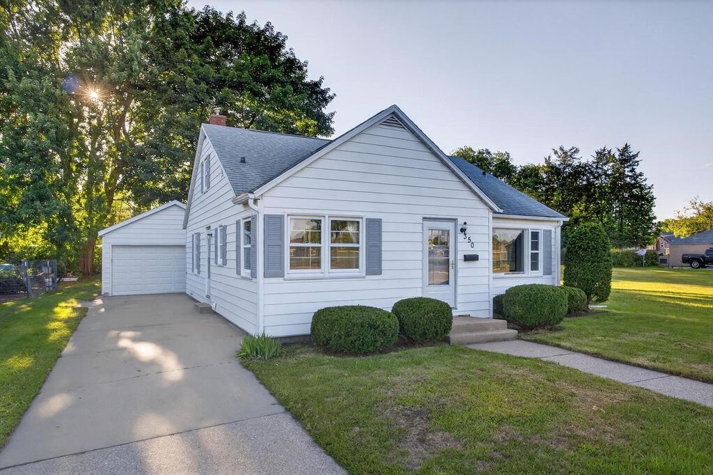 350 S 17TH AVENUE, Wisconsin Rapids, WI 54495