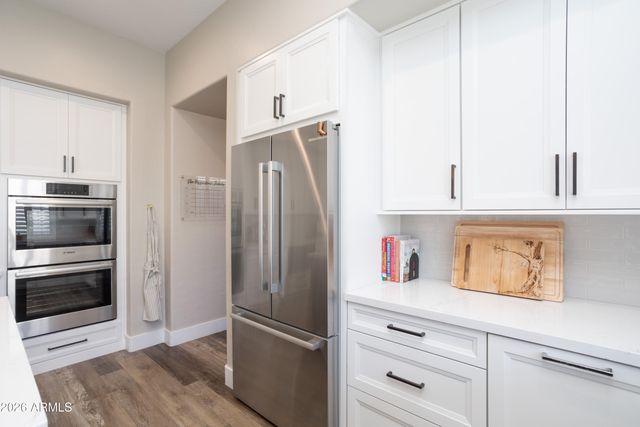 15435 S 4TH Drive, Phoenix, AZ 85045