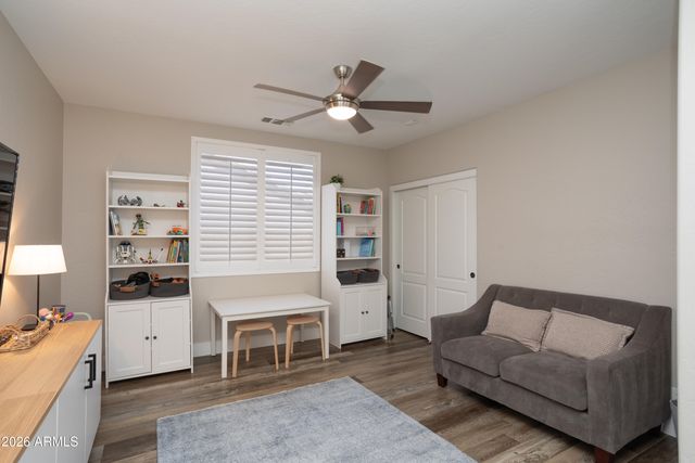 15435 S 4TH Drive, Phoenix, AZ 85045
