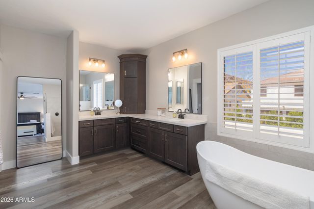 15435 S 4TH Drive, Phoenix, AZ 85045