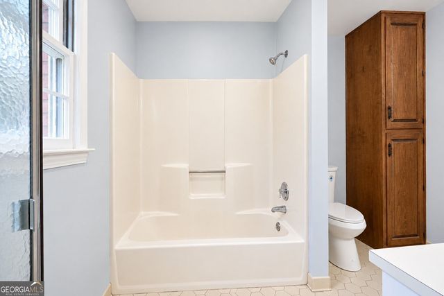 389 William Ivey Road SW, Lilburn, GA 30047
