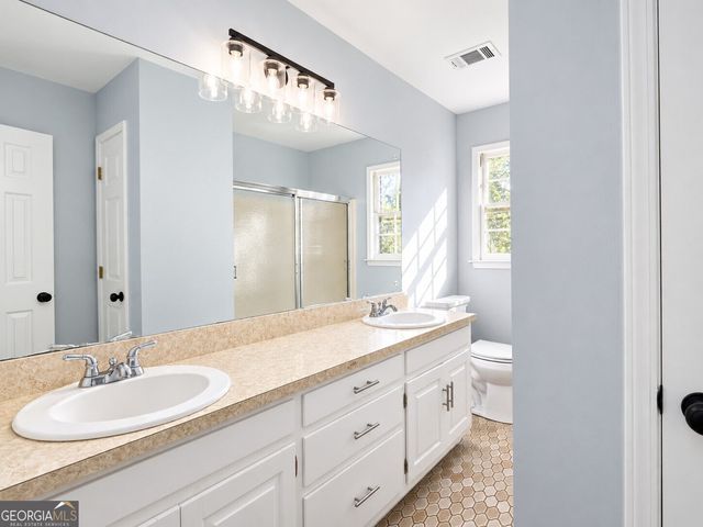389 William Ivey Road SW, Lilburn, GA 30047