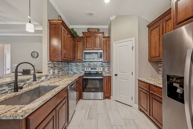 5018 San Marcos Drive, Granbury, TX 76048