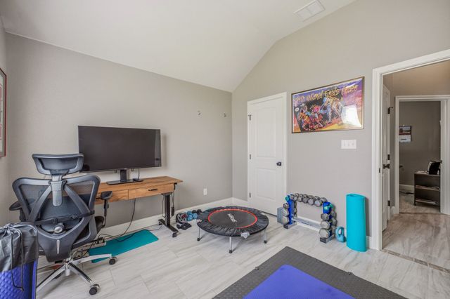 5018 San Marcos Drive, Granbury, TX 76048