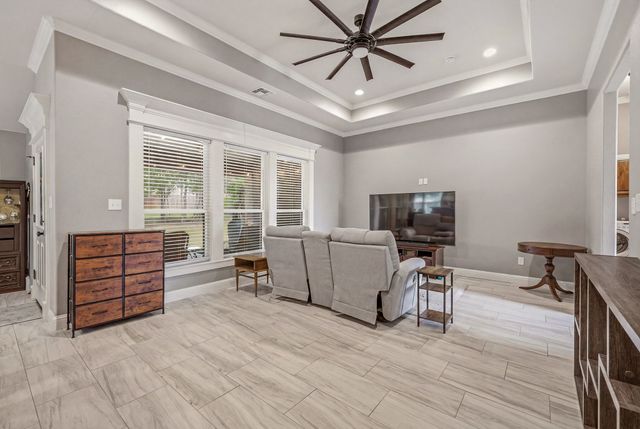 5018 San Marcos Drive, Granbury, TX 76048