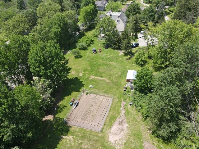 48 Loomis Village Road, Liberty, NY 12754