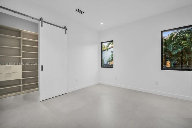 89 NE 106th St, Miami Shores, FL 33138