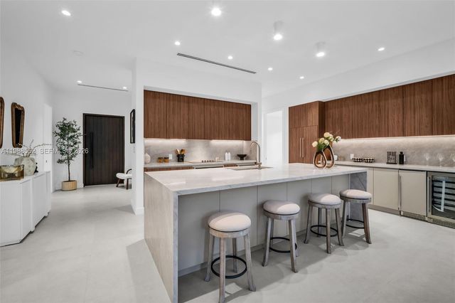 89 NE 106th St, Miami Shores, FL 33138