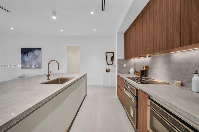 89 NE 106th St, Miami Shores, FL 33138