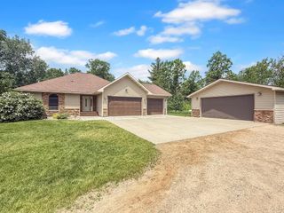 9699 Oak View Court NE, Bemidji, MN 56601