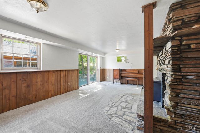 13070 N Horseshoe Bend Rd, Boise, ID 83714