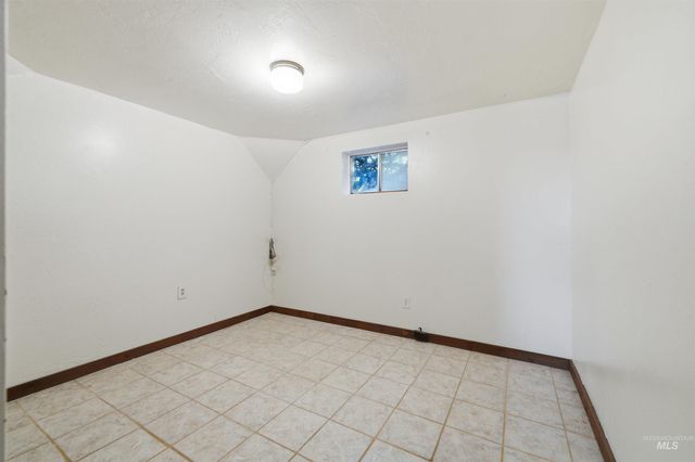 13070 N Horseshoe Bend Rd, Boise, ID 83714