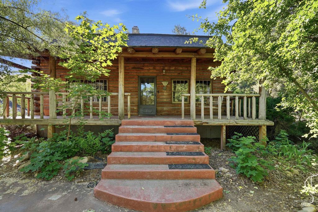 13070 N Horseshoe Bend Rd, Boise, ID 83714