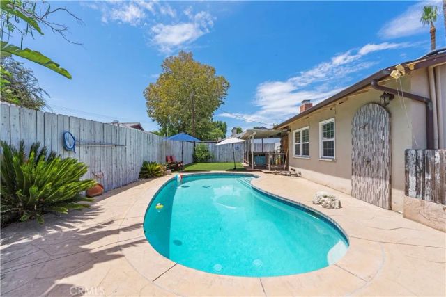 20442 Enadia, Winnetka, CA 91306