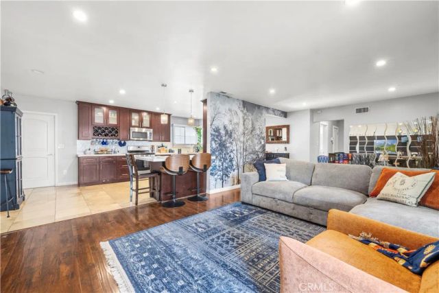20442 Enadia, Winnetka, CA 91306