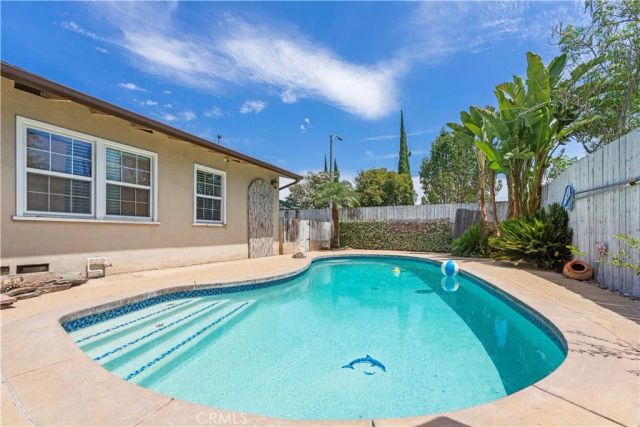 20442 Enadia, Winnetka, CA 91306