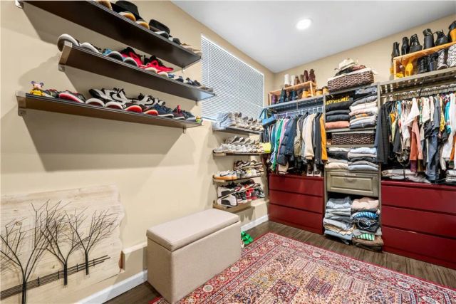 20442 Enadia, Winnetka, CA 91306