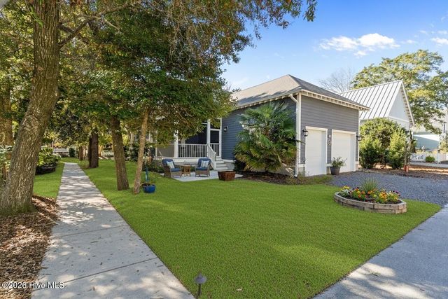 408 Fire Fly Lane, Southport, NC 28461