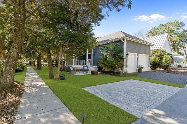 408 Fire Fly Lane, Southport, NC 28461