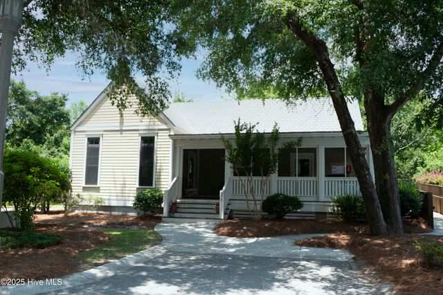 408 Fire Fly Lane, Southport, NC 28461