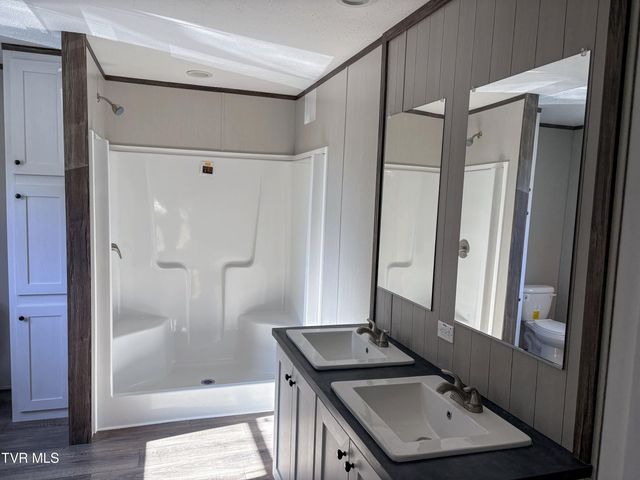 5725 Kingsport Highway, Afton, TN 37616