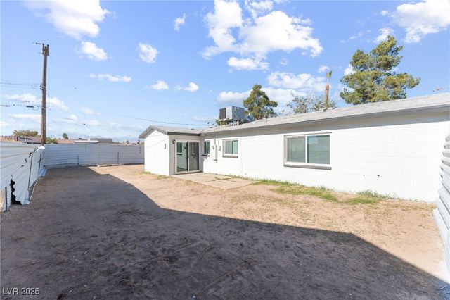 2041 Rose Street, North Las Vegas, NV 89032