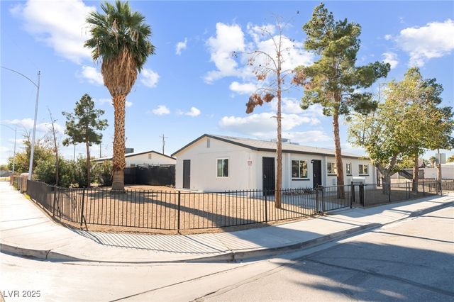 2041 Rose Street, North Las Vegas, NV 89032