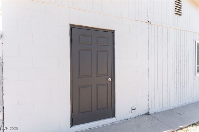 2041 Rose Street, North Las Vegas, NV 89032