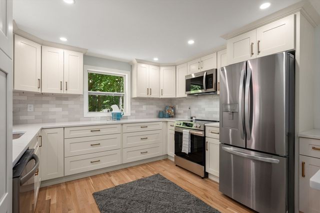 8 Elginwwood Rd., Peabody, MA 01960