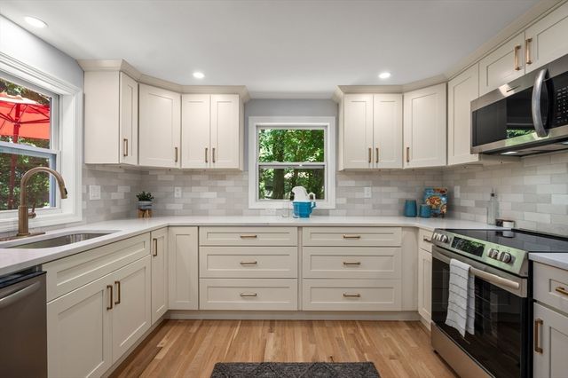 8 Elginwwood Rd., Peabody, MA 01960