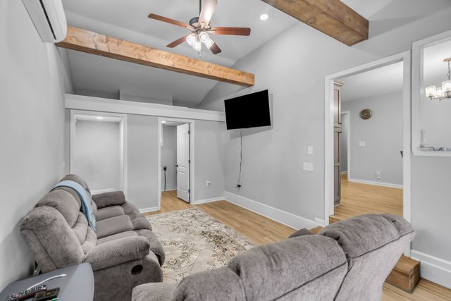 105 Jerry St, Portland, TN 37148