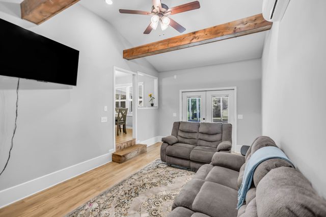 105 Jerry St, Portland, TN 37148