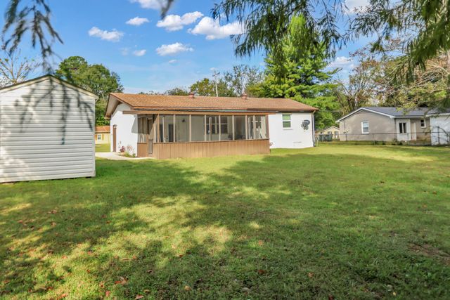 105 Jerry St, Portland, TN 37148