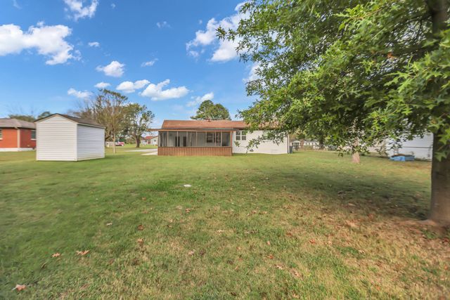 105 Jerry St, Portland, TN 37148