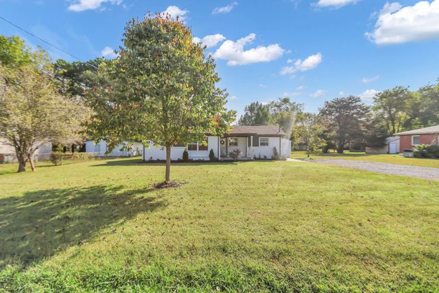 105 Jerry St, Portland, TN 37148