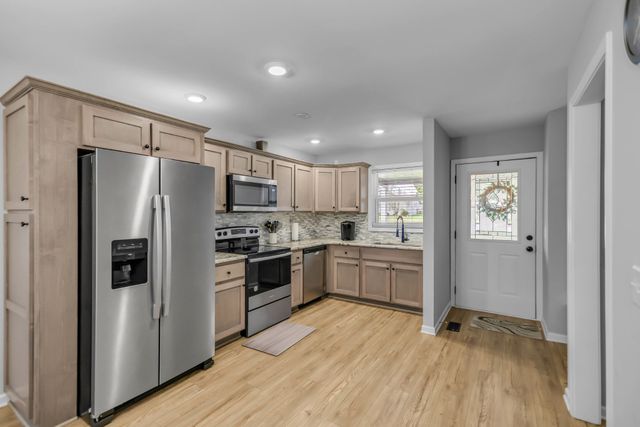 105 Jerry St, Portland, TN 37148