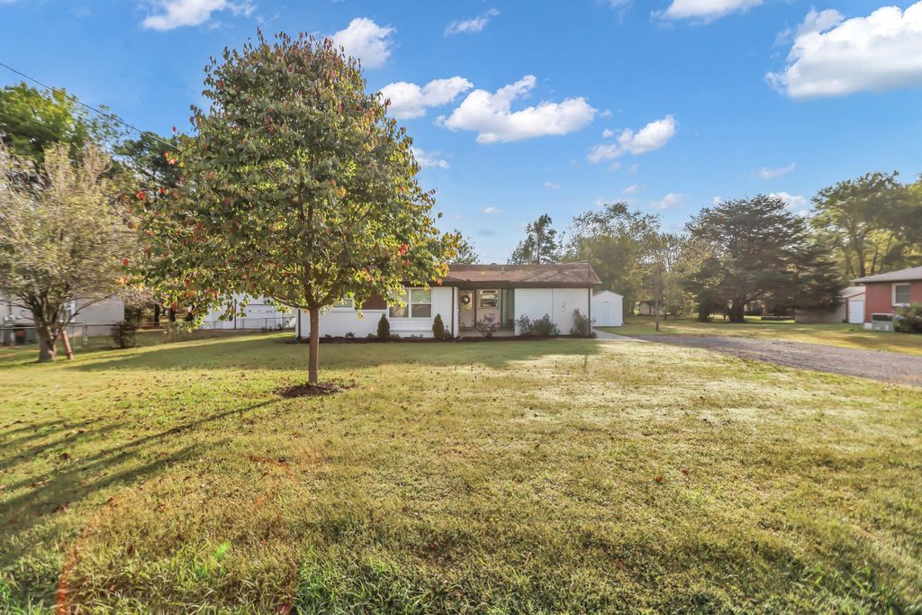 105 Jerry St, Portland, TN 37148