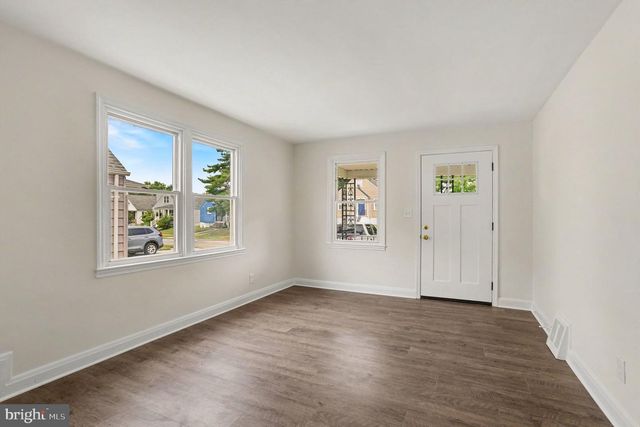 2513 CANTERBURY RD, Parkville, MD 21234