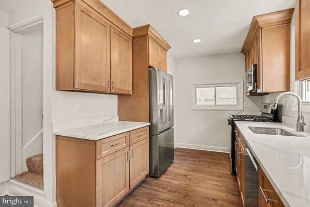 2513 CANTERBURY RD, Parkville, MD 21234
